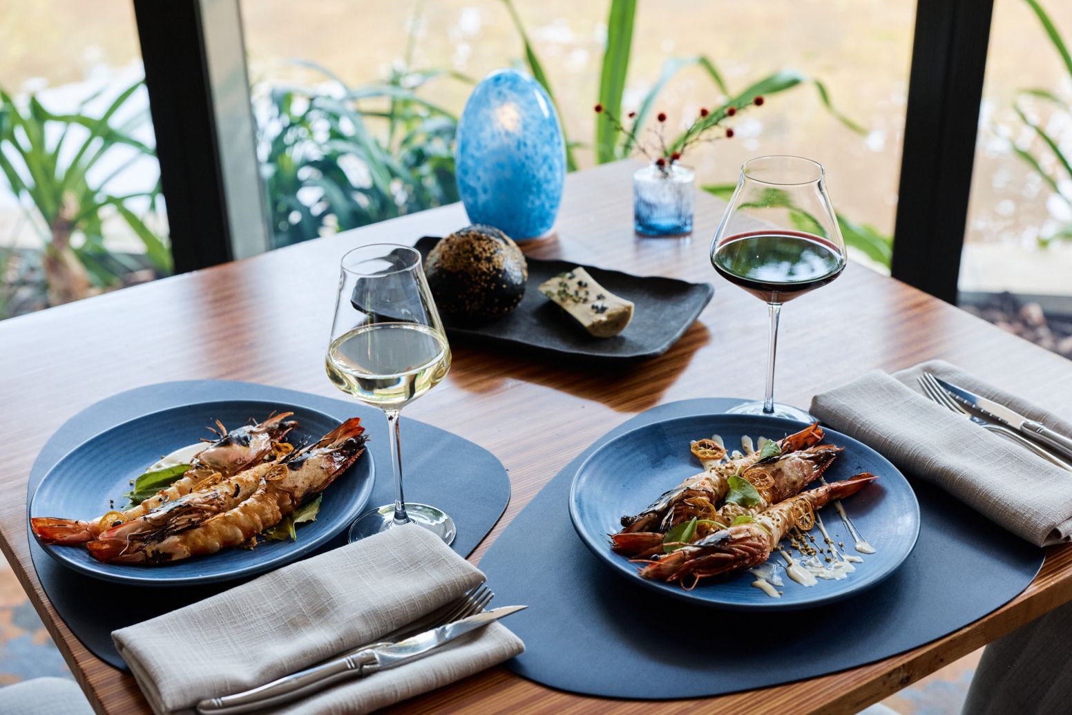 Azure Bar and Grill at Elements of Byron