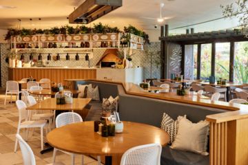 Foreshore Italian Restaurant at Elements of Byron