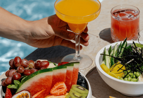 Breeze Poolside Cafe & Bar
